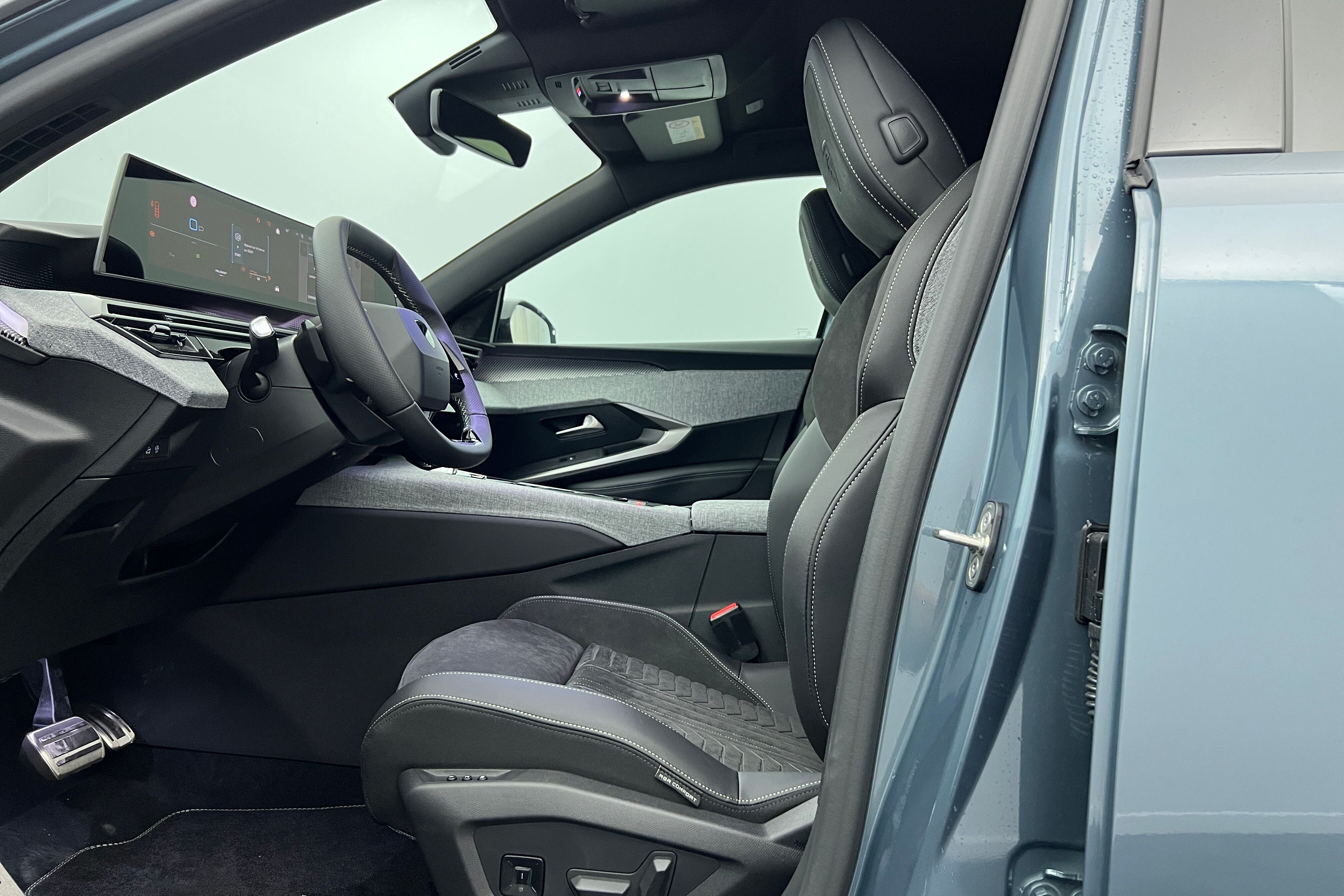 PEUGEOT 3008 SUV Hybride — photo 12