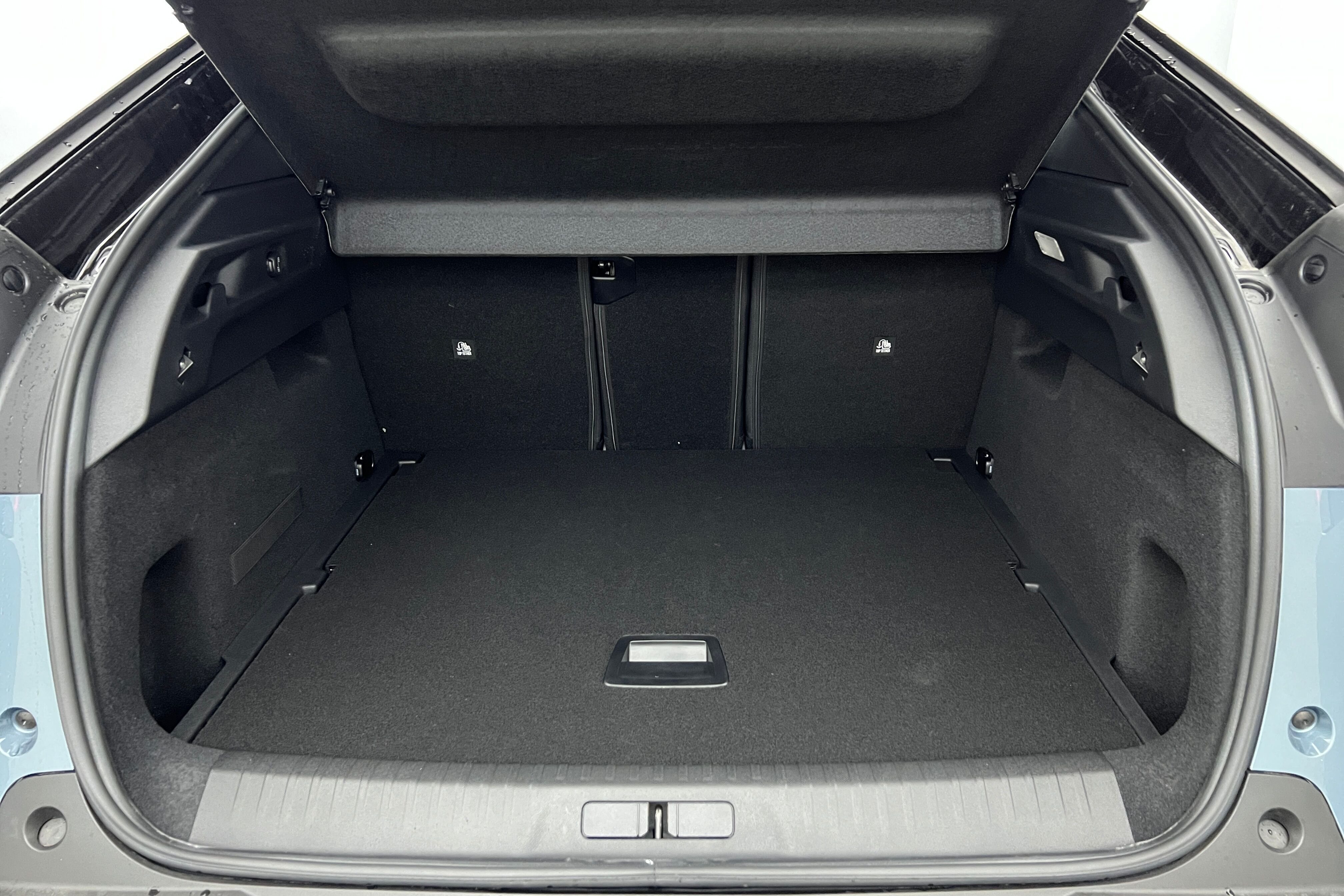 PEUGEOT 3008 SUV Hybride — photo 18