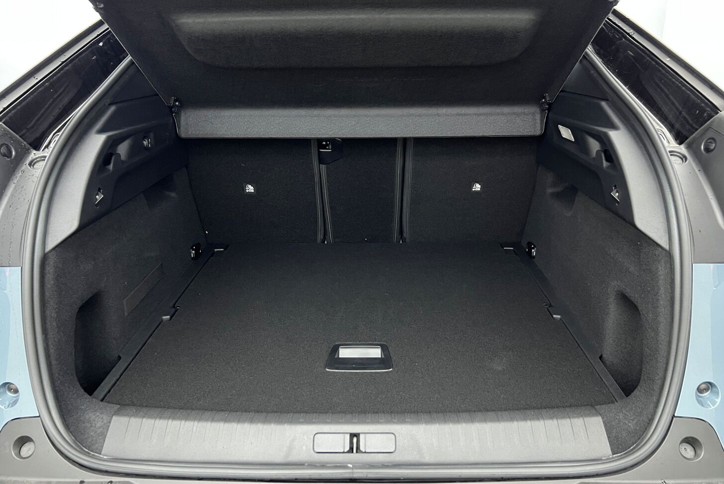 PEUGEOT 3008 SUV Hybride Essence