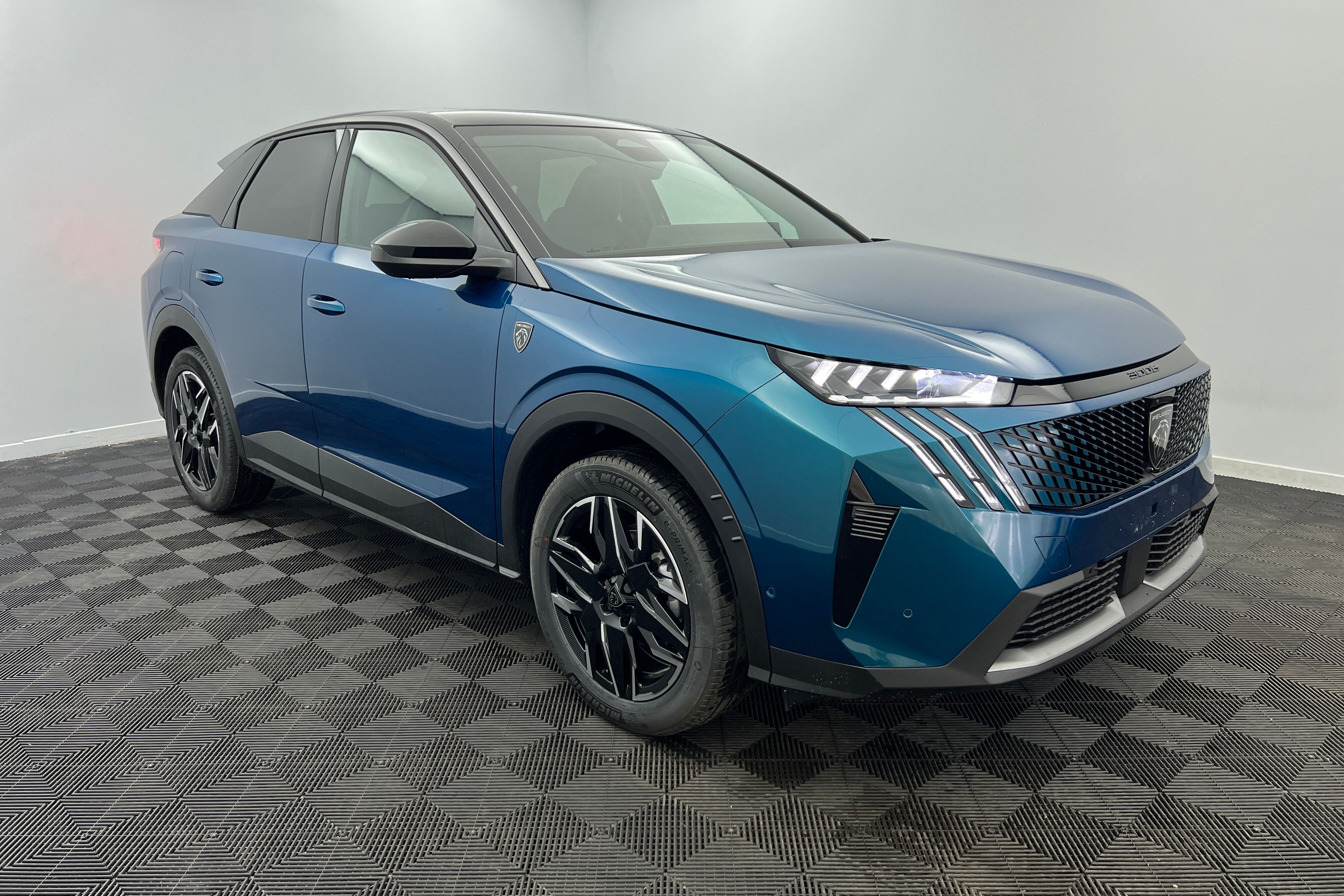 PEUGEOT 3008 — photo 3
