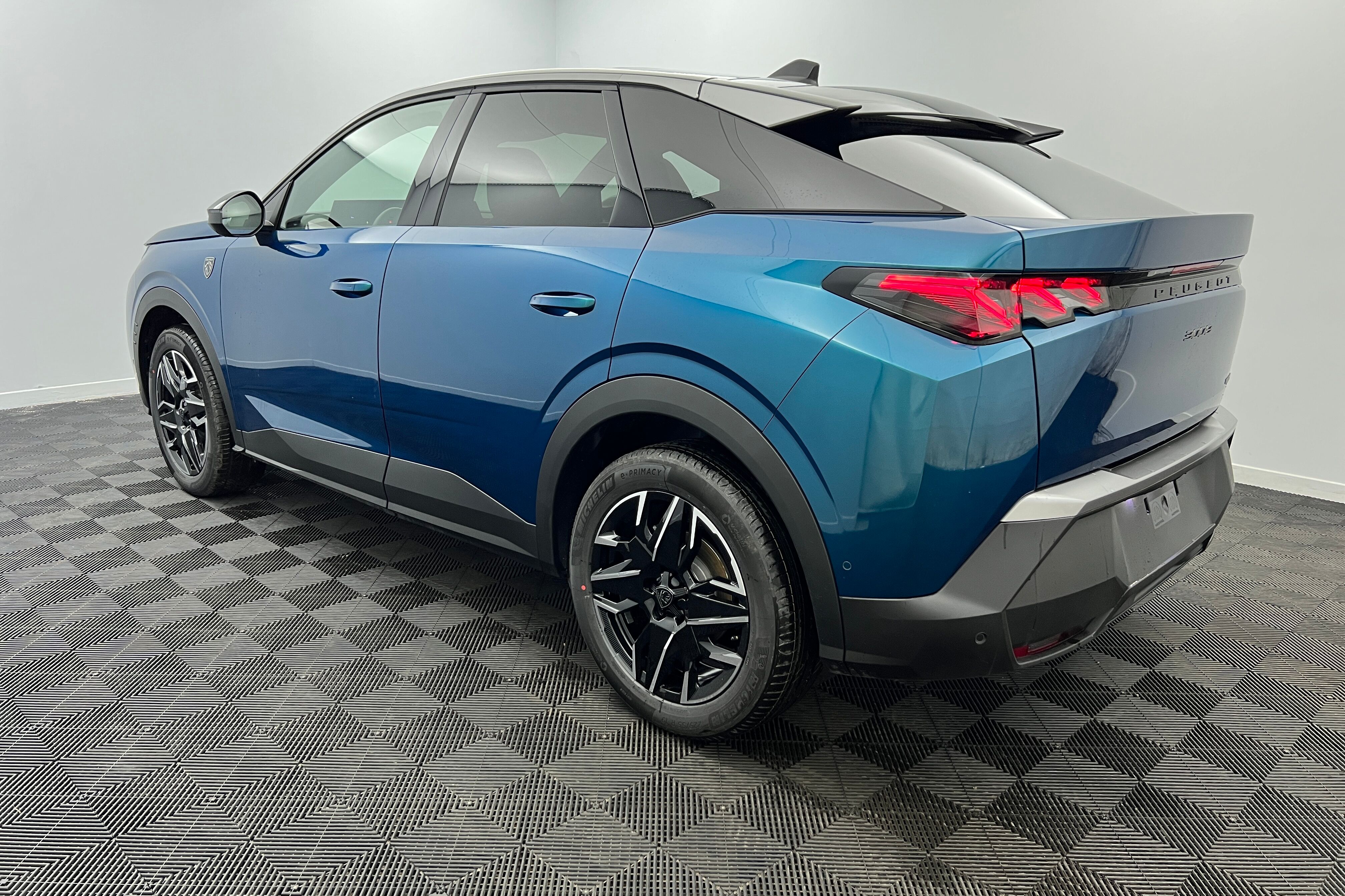 PEUGEOT 3008 — photo 4