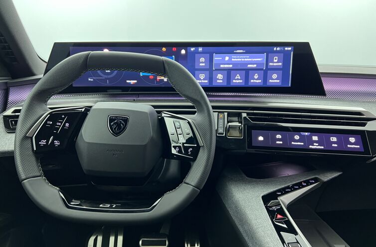 PEUGEOT 3008 SUV Hybride Essence