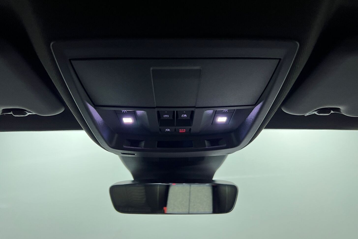 PEUGEOT 3008 SUV Hybride Essence