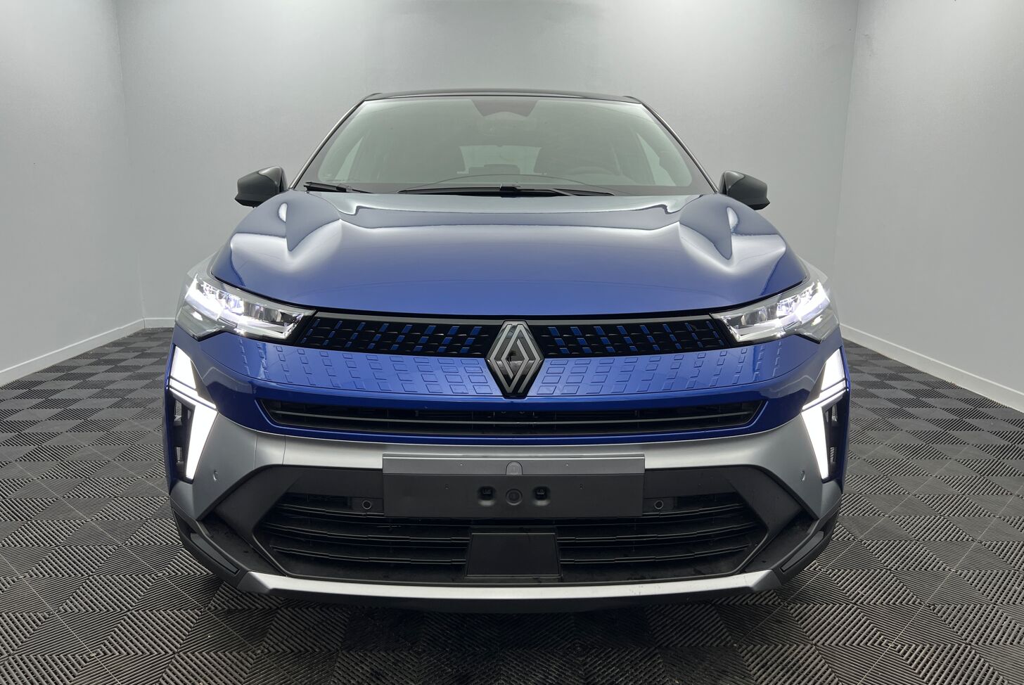 RENAULT Captur SUV Hybride Essence