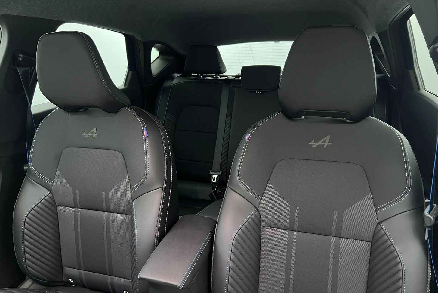 RENAULT Captur SUV Hybride Essence