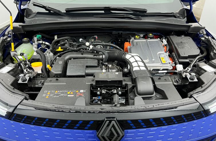 RENAULT Captur SUV Hybride Essence