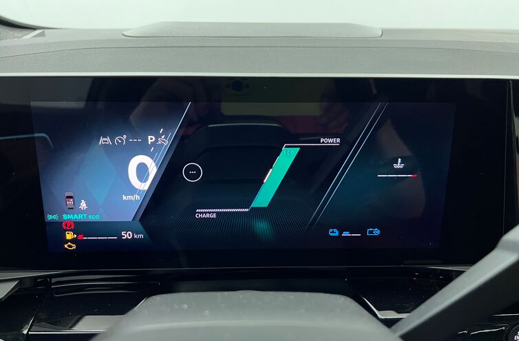 RENAULT Austral SUV Hybride Essence