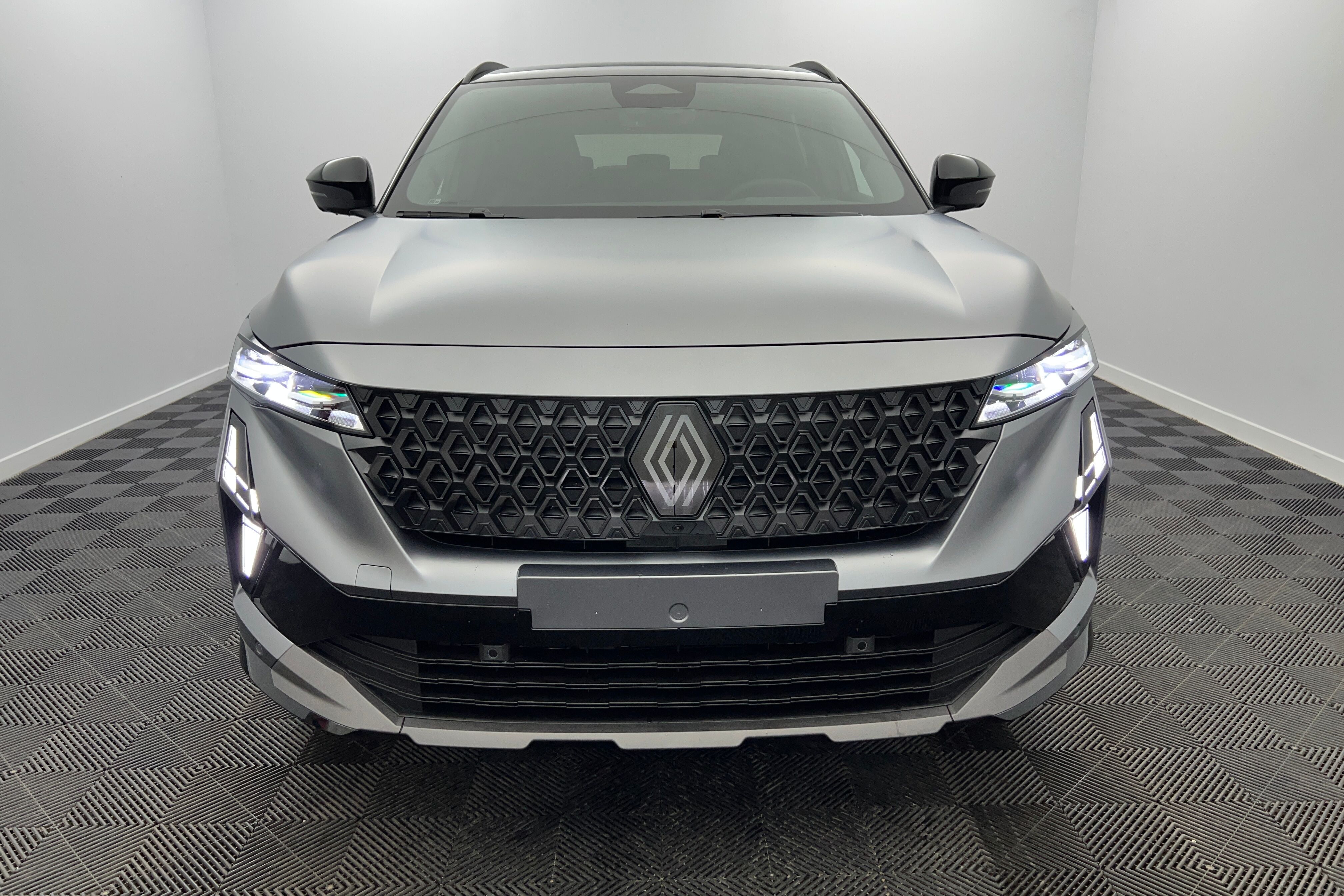 RENAULT Austral SUV Hybride — photo 2