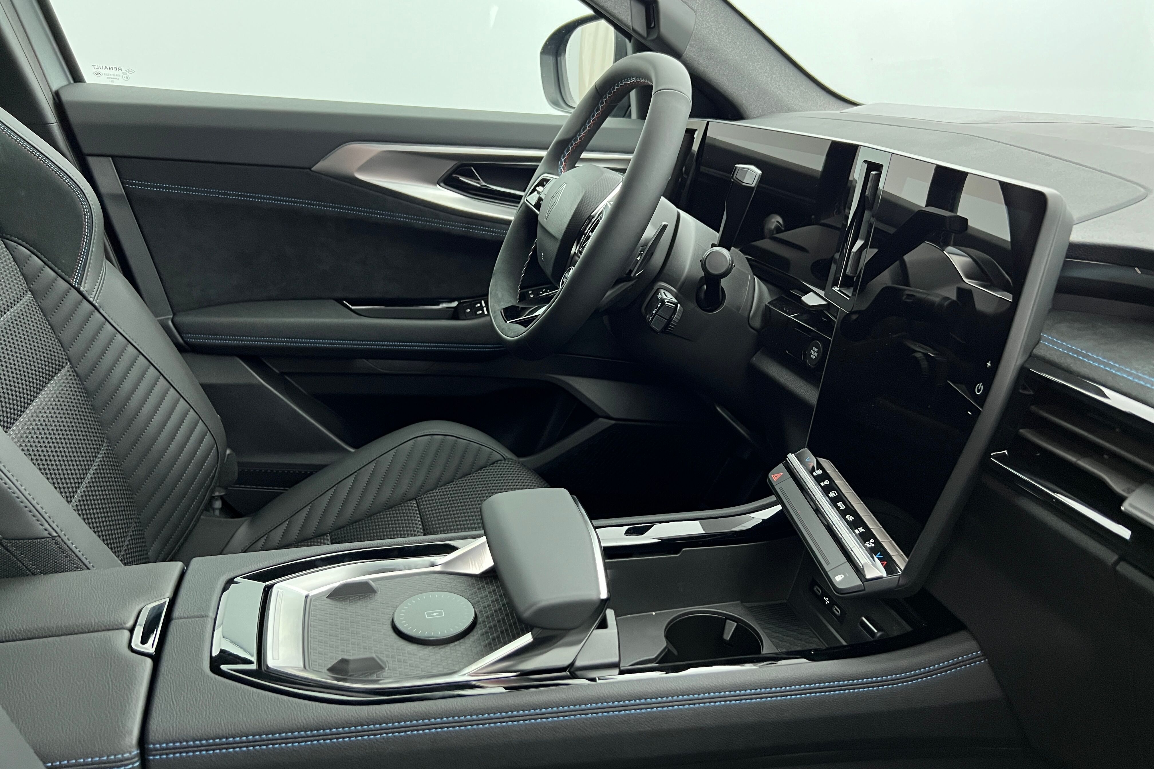 RENAULT Austral SUV Hybride — photo 6