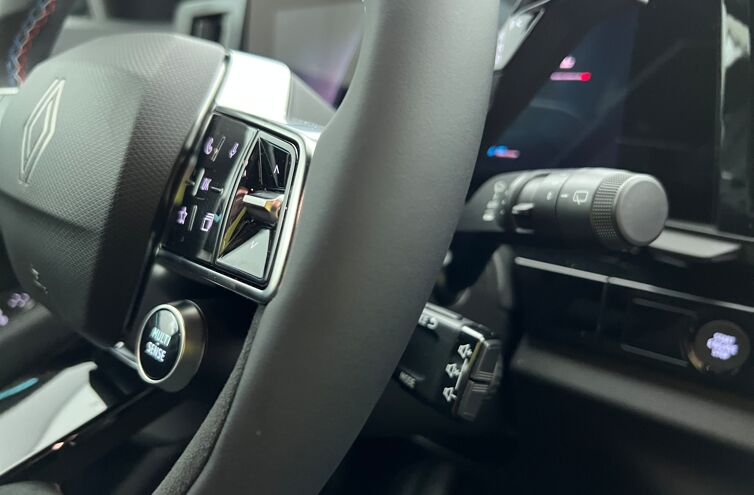 RENAULT Austral SUV Hybride Essence