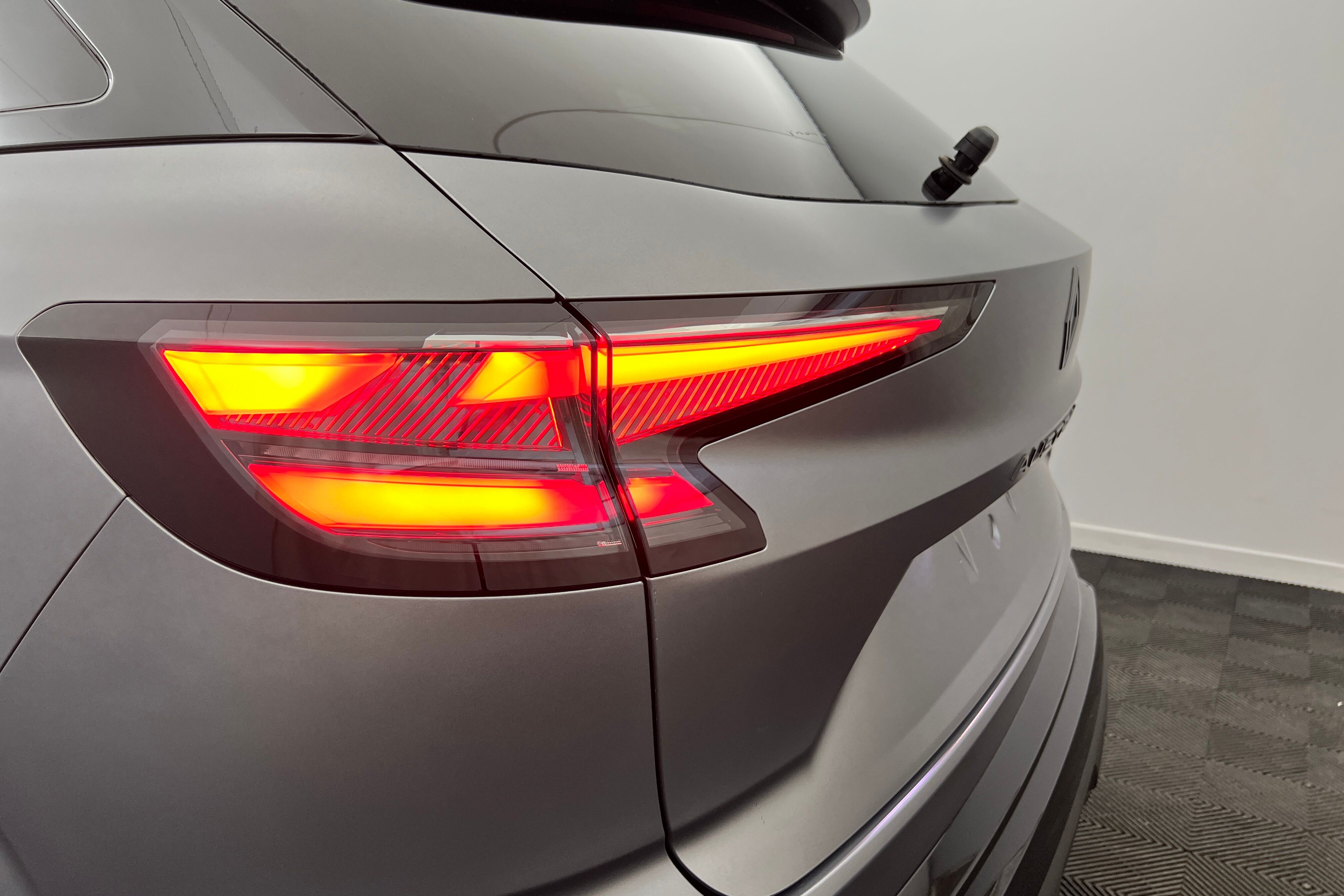 RENAULT Austral SUV Hybride — photo 20