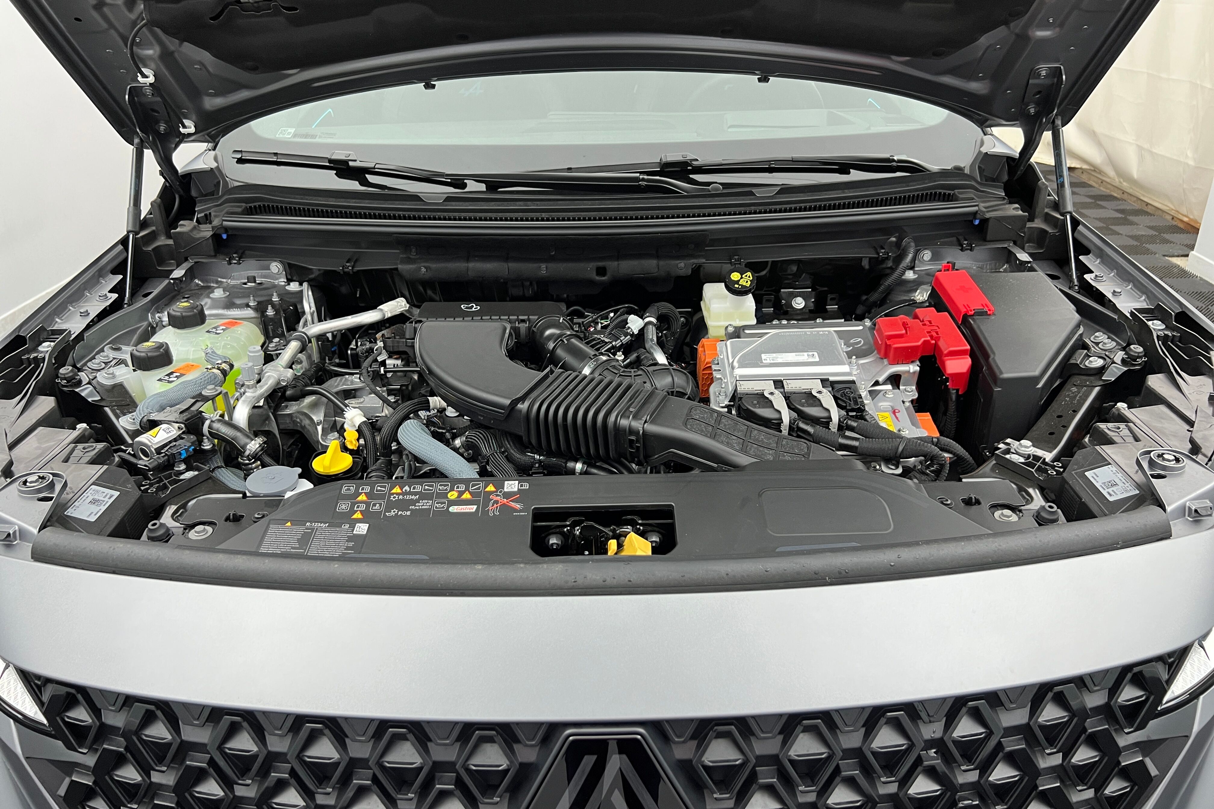 RENAULT Austral SUV Hybride — photo 22