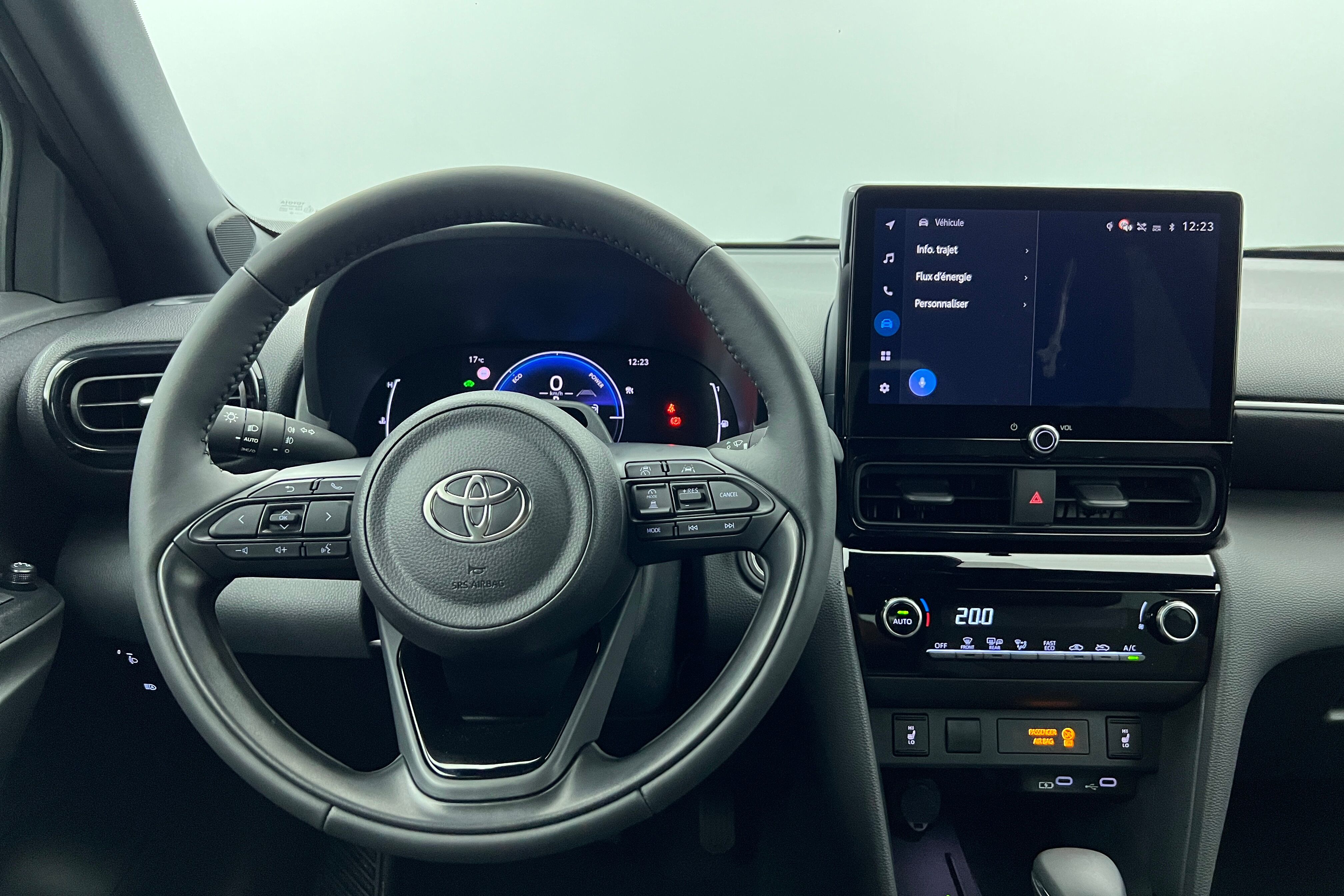 TOYOTA Yaris Cross Hybride — photo 7