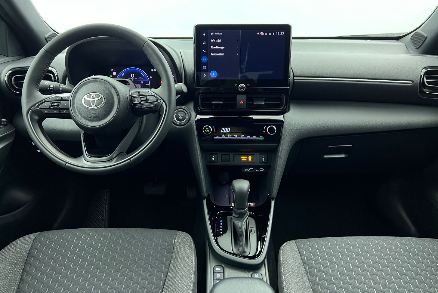 TOYOTA Yaris Cross SUV Hybride Essence