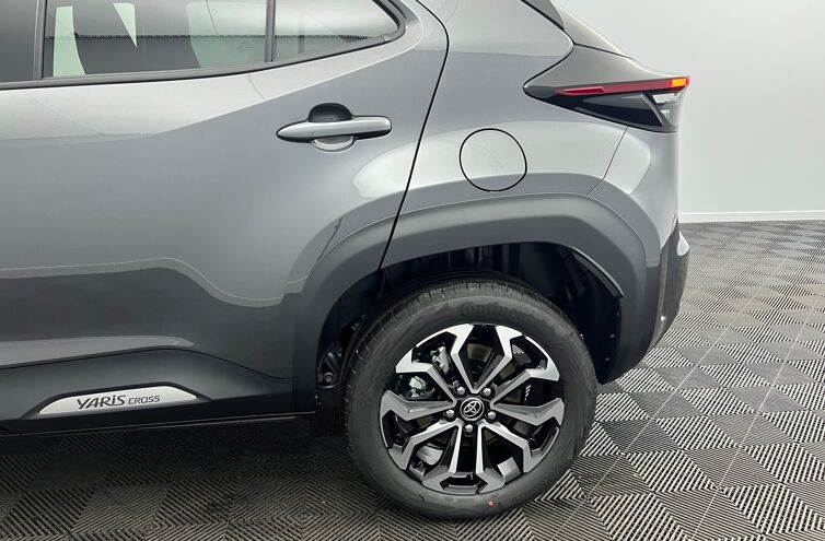 TOYOTA Yaris Cross SUV Hybride Essence