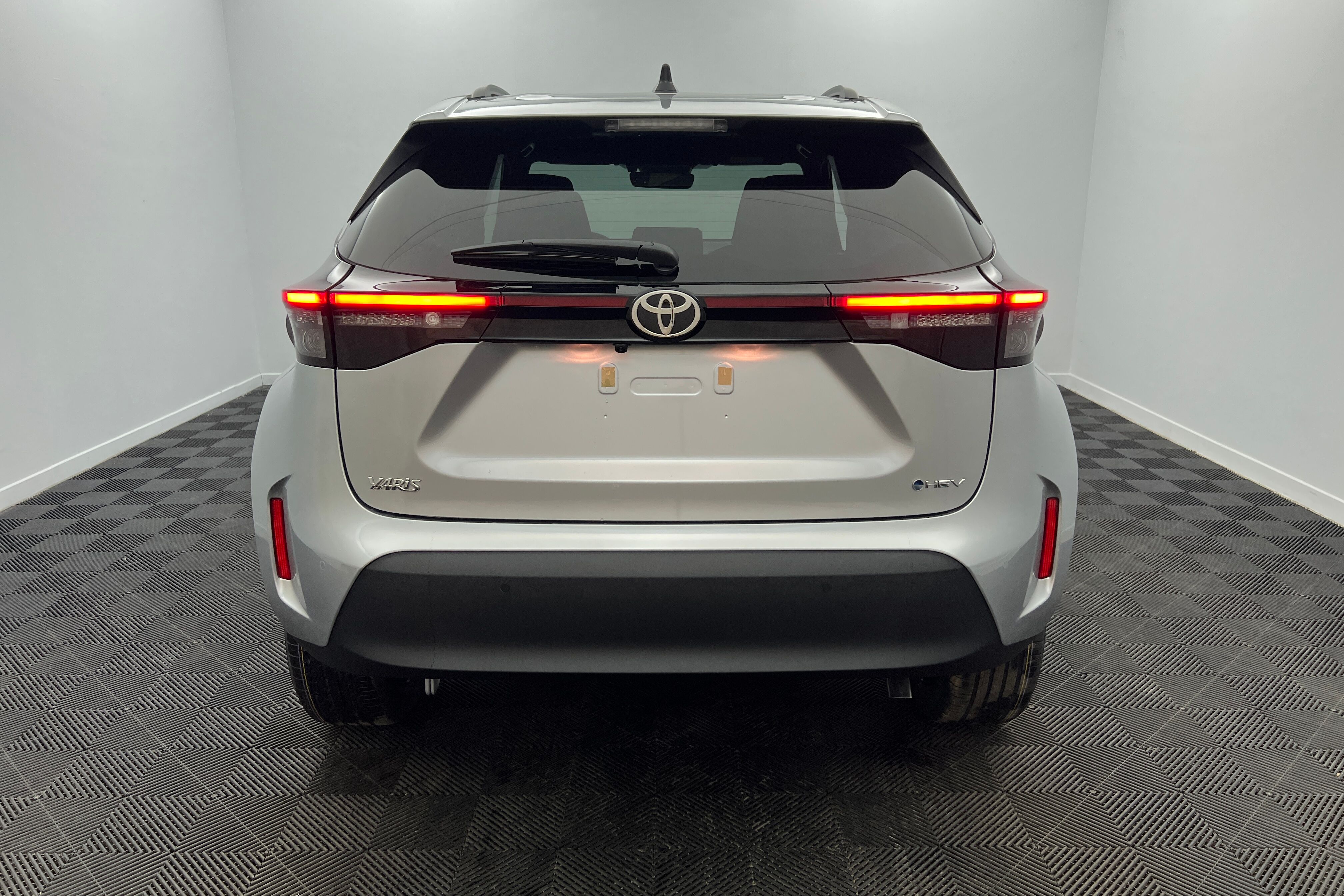TOYOTA Yaris Cross SUV Hybride — photo 5