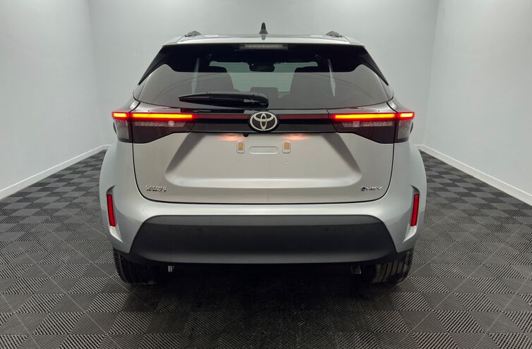 TOYOTA Yaris Cross SUV Hybride Essence