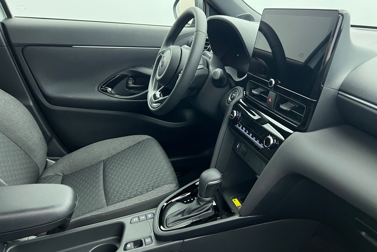 TOYOTA Yaris Cross SUV Hybride Essence