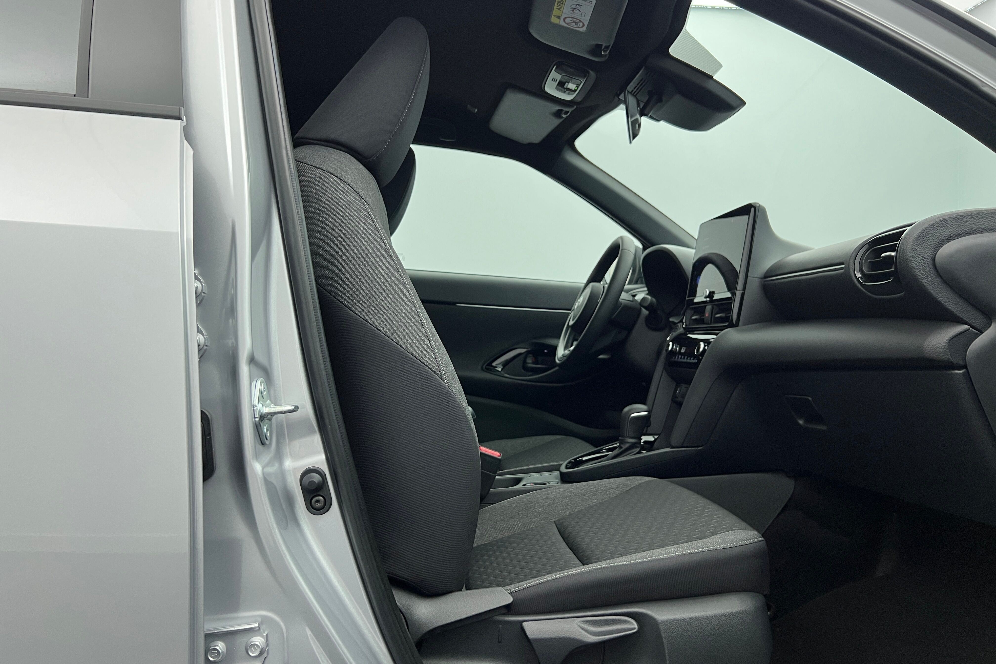 TOYOTA Yaris Cross SUV Hybride — photo 13