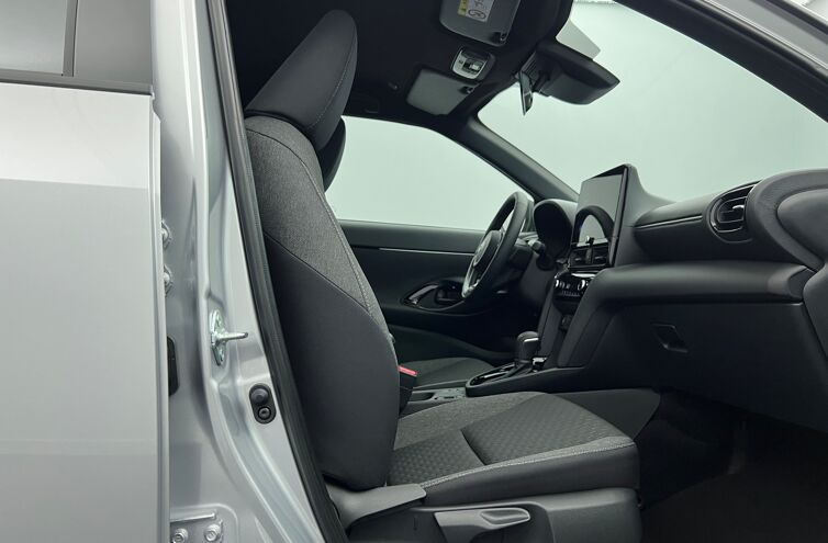 TOYOTA Yaris Cross SUV Hybride Essence