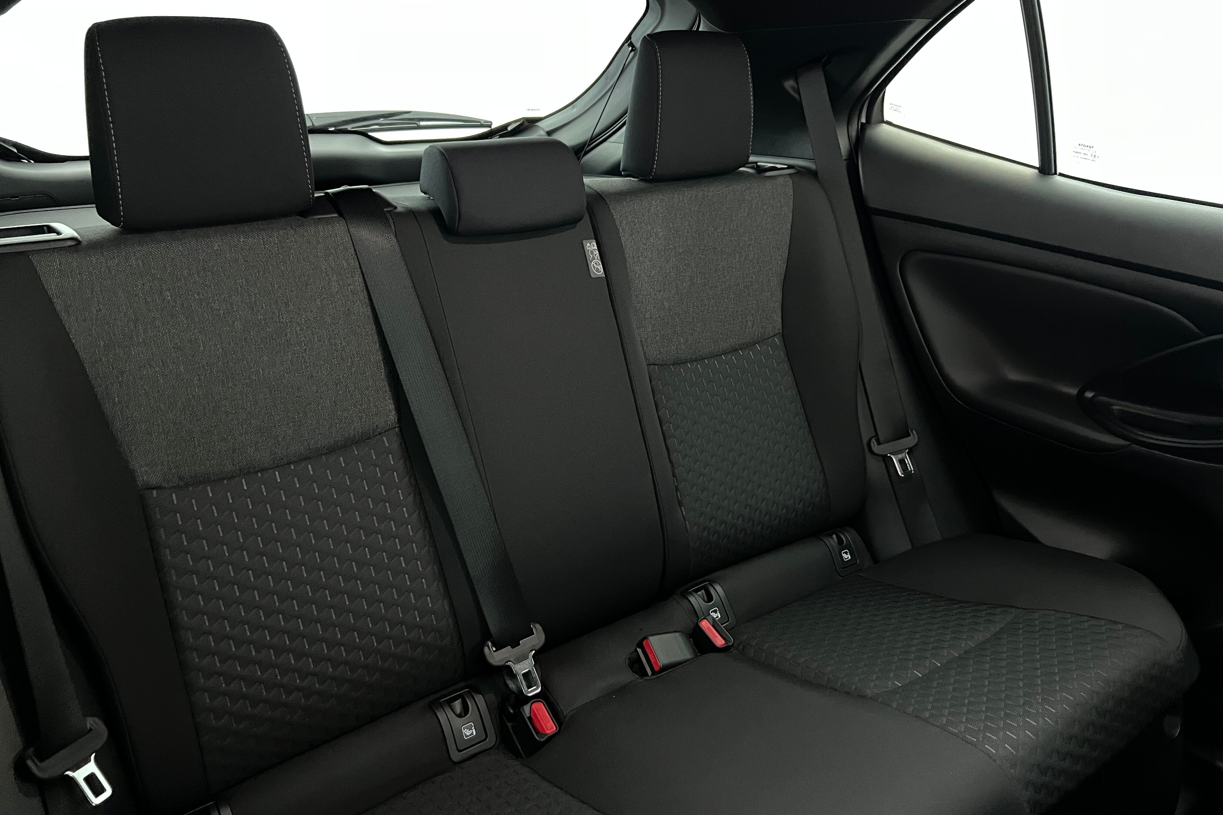 TOYOTA Yaris Cross SUV Hybride — photo 14