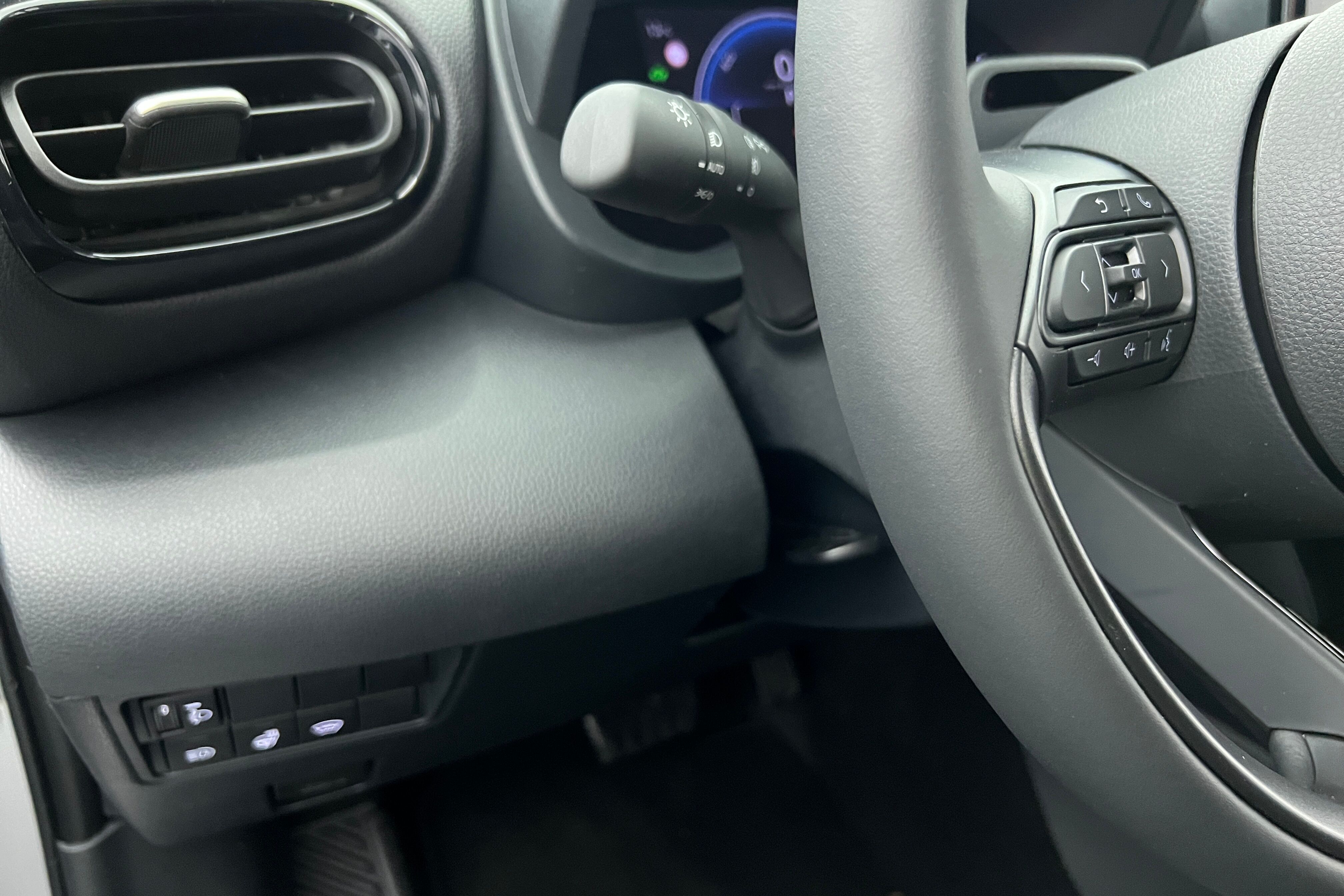 TOYOTA Yaris Cross SUV Hybride — photo 16