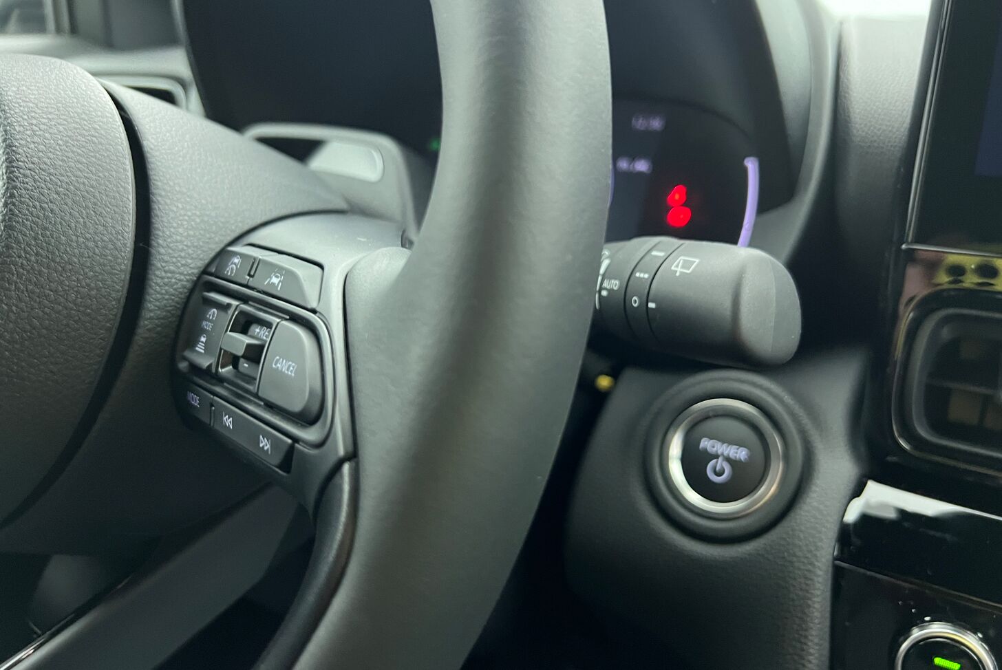 TOYOTA Yaris Cross SUV Hybride Essence