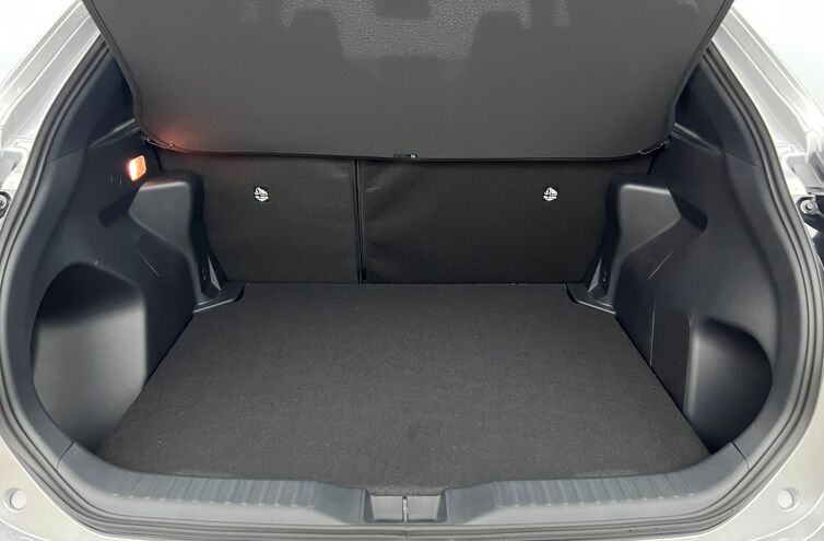 TOYOTA Yaris Cross SUV Hybride Essence