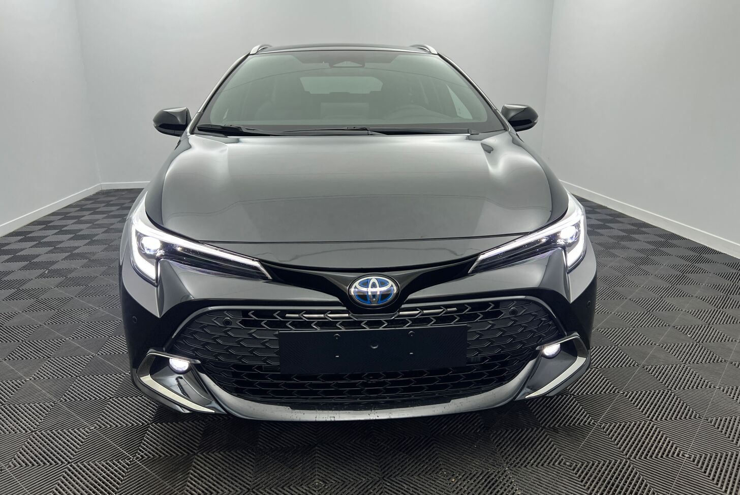 TOYOTA Corolla Touring Sports Break Hybride Essence