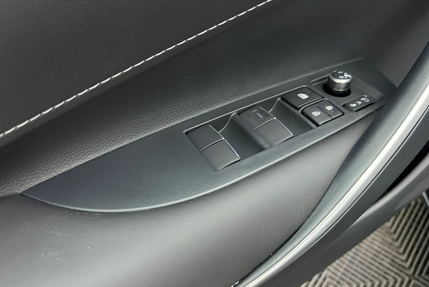 TOYOTA Corolla Touring Sports Break Hybride Essence