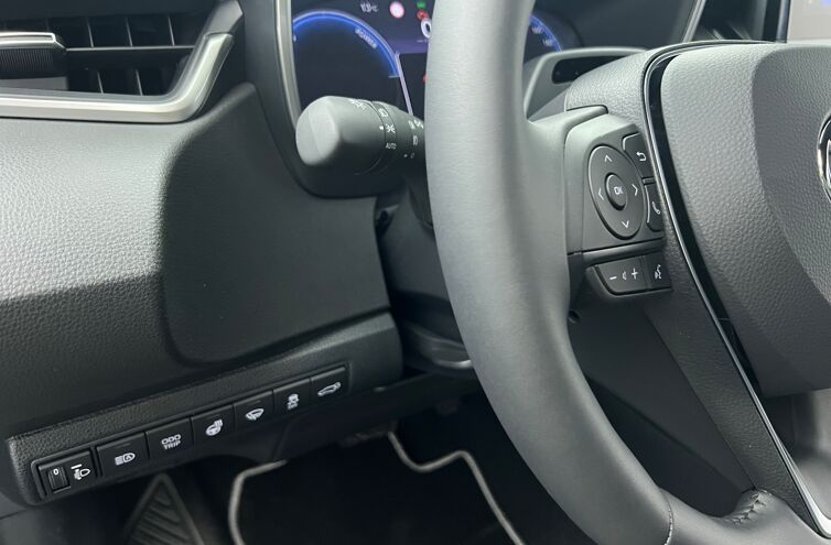 TOYOTA Corolla Touring Sports Break Hybride Essence