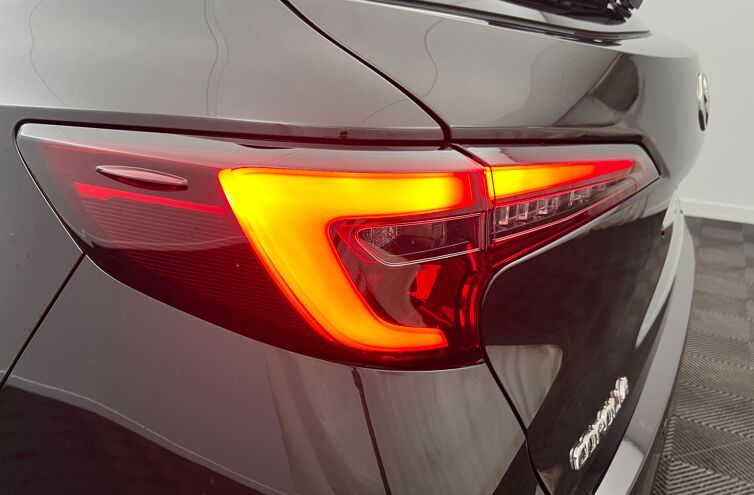 TOYOTA Corolla Touring Sports Break Hybride Essence