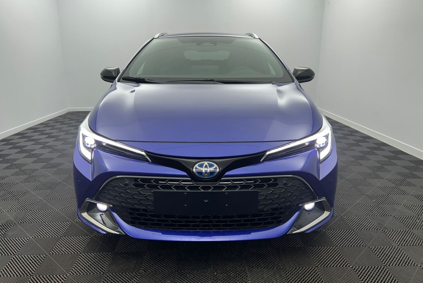 TOYOTA Corolla Touring Sports Break Hybride Essence