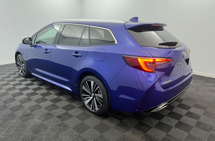 TOYOTA Corolla Touring Sports Break Hybride Essence