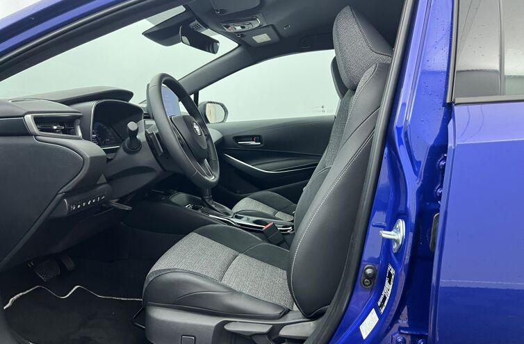 TOYOTA Corolla Touring Sports Break Hybride Essence