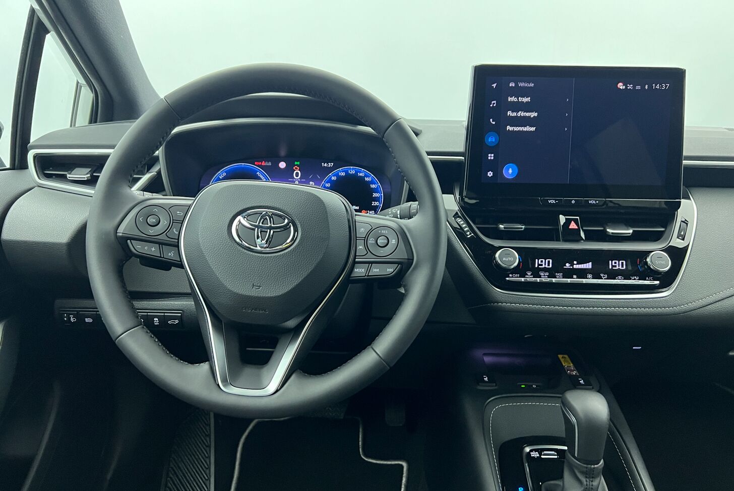 TOYOTA Corolla Touring Sports Break Hybride Essence