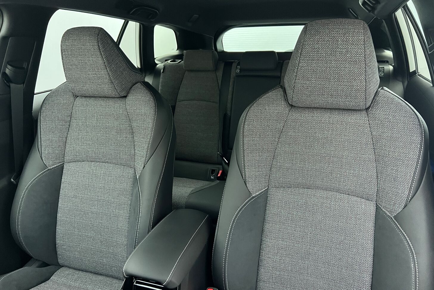 TOYOTA Corolla Touring Sports Break Hybride Essence