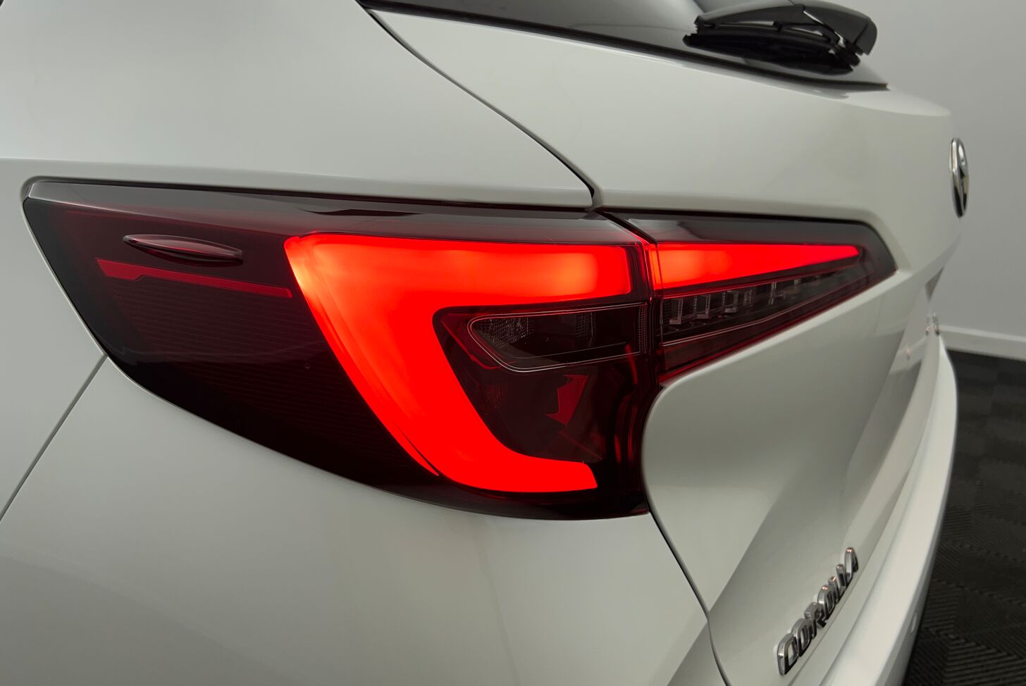TOYOTA Corolla Touring Sports Break Hybride Essence