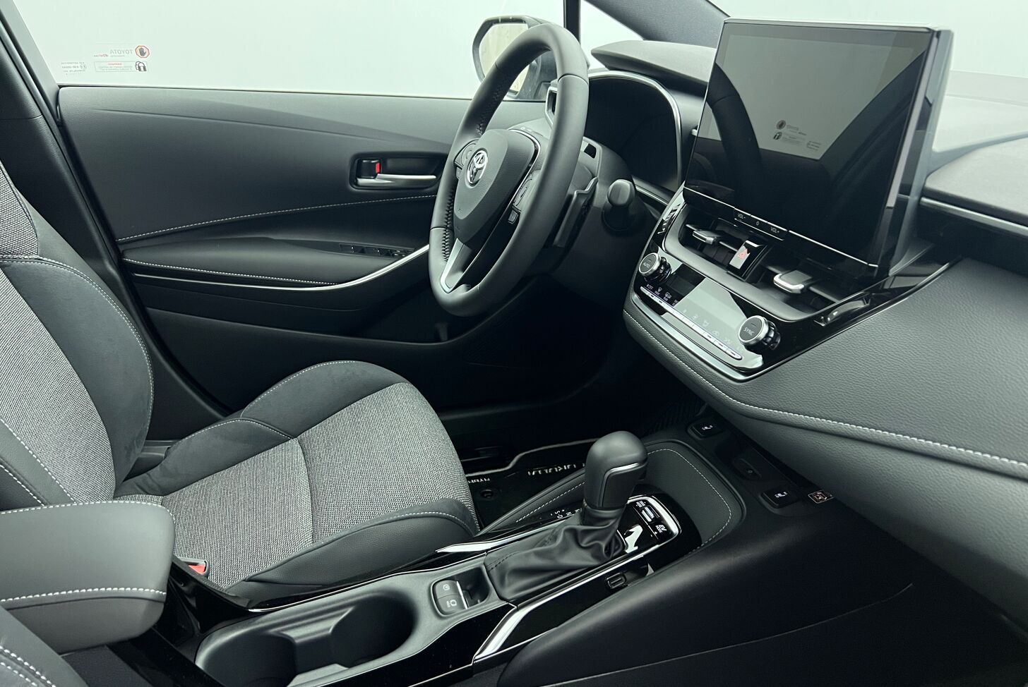 TOYOTA Corolla Touring Sports Break Hybride Essence
