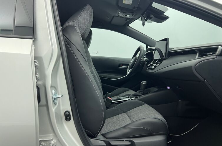 TOYOTA Corolla Touring Sports Break Hybride Essence