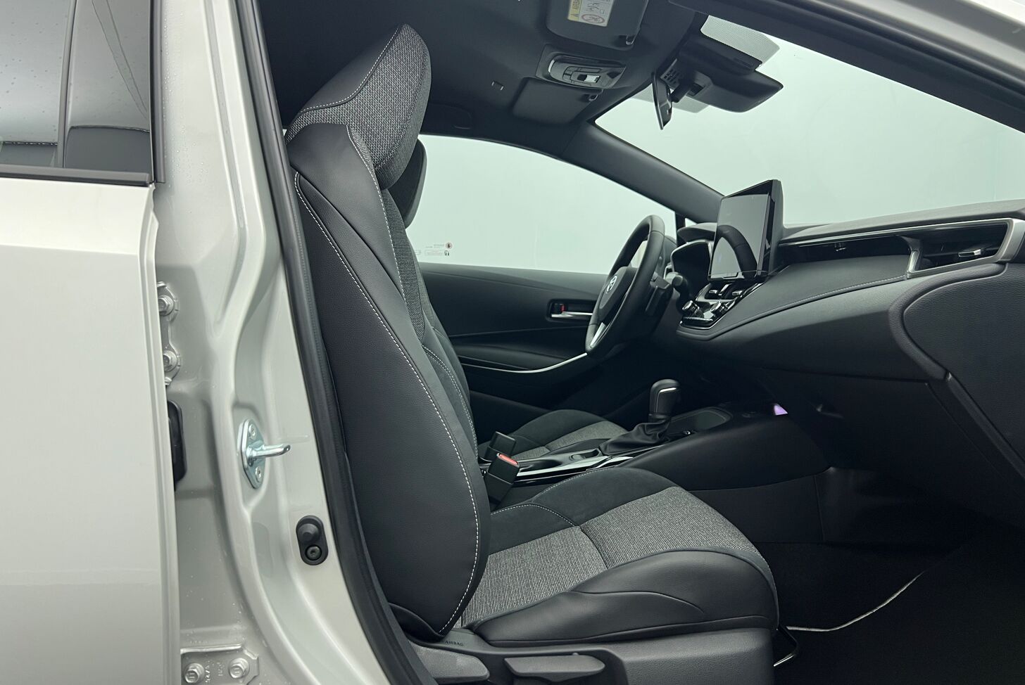 TOYOTA Corolla Touring Sports Break Hybride Essence