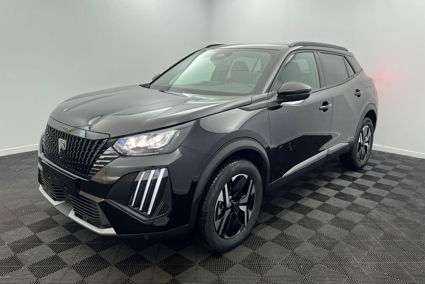 PEUGEOT 2008 SUV Hybride Essence
