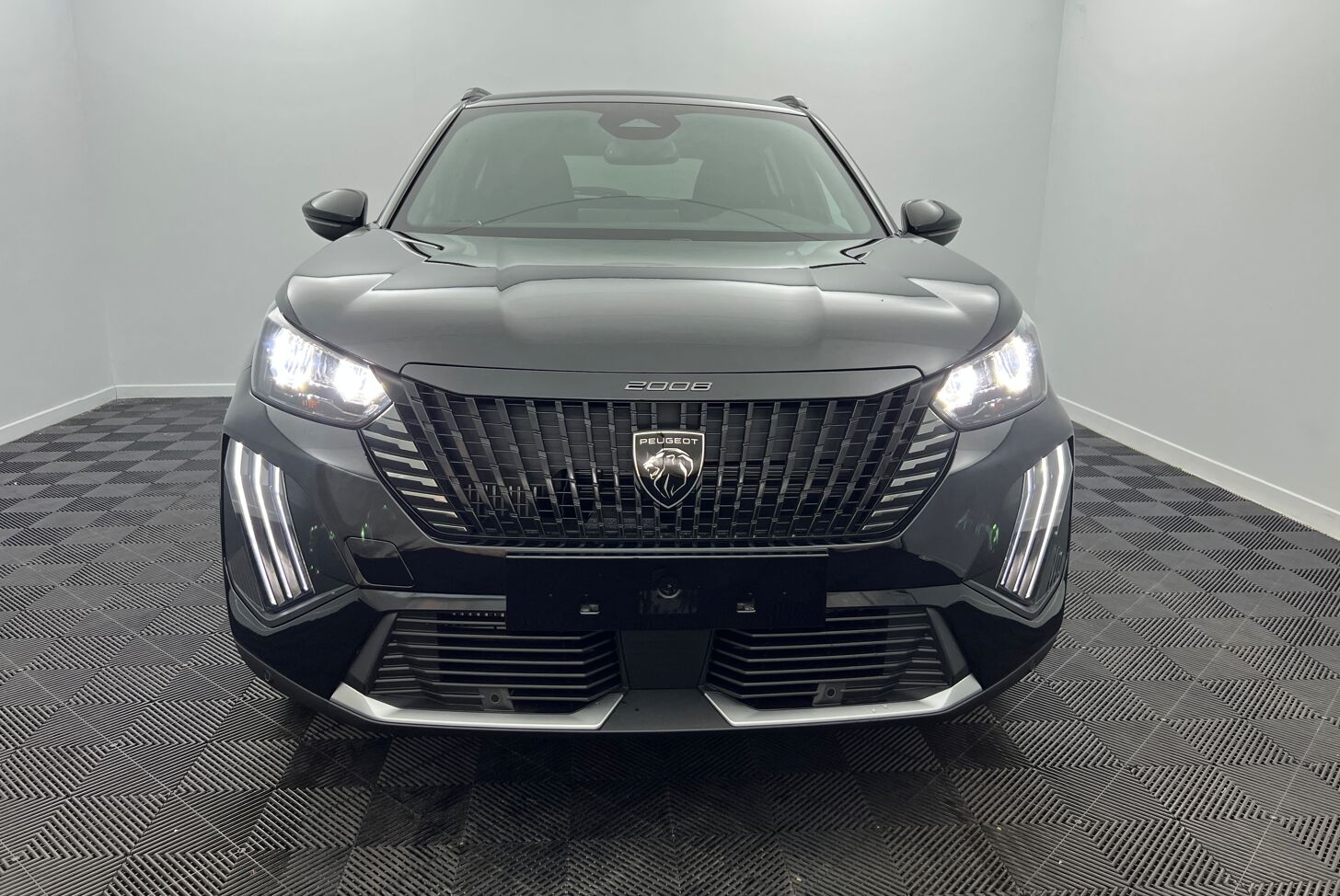 PEUGEOT 2008 SUV Hybride Essence