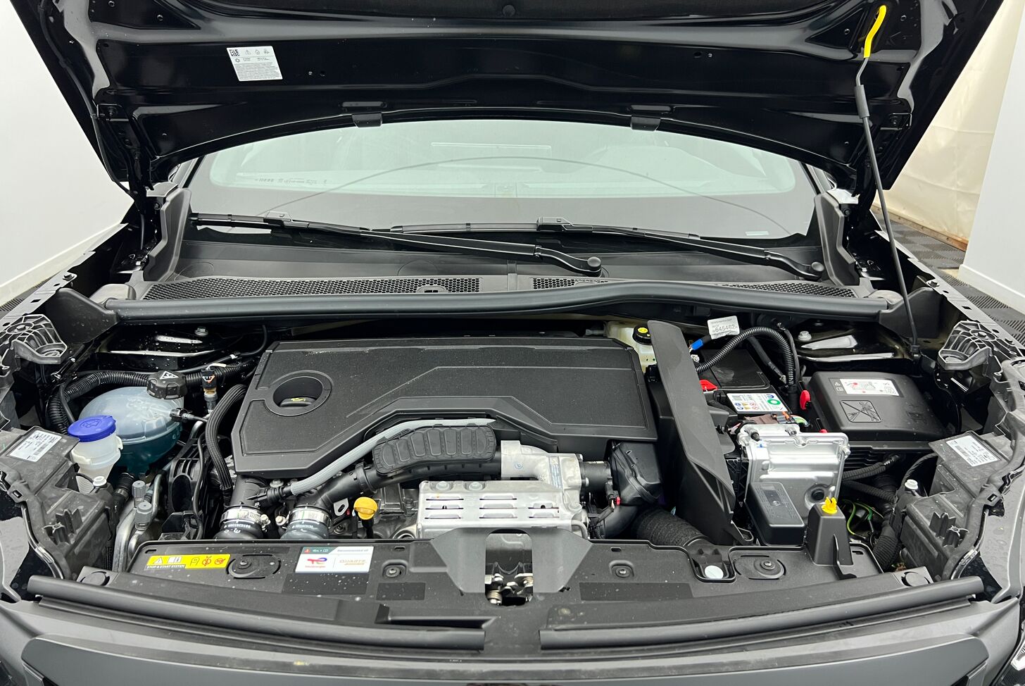 PEUGEOT 2008 SUV Hybride Essence