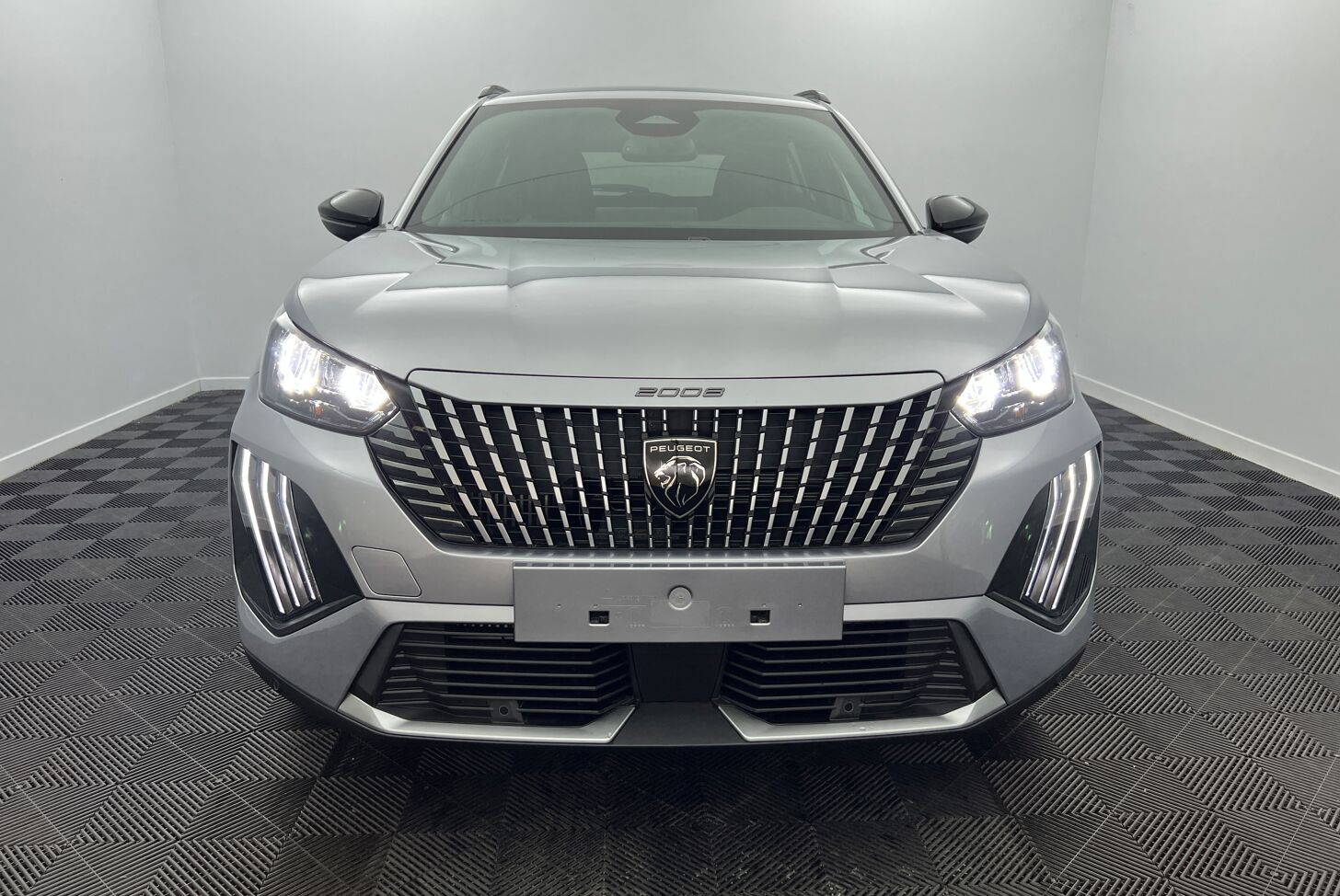 PEUGEOT 2008 SUV Hybride Essence