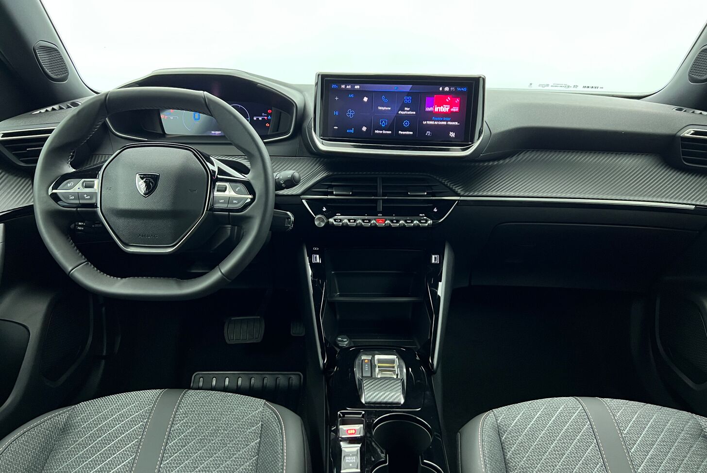 PEUGEOT 2008 SUV Hybride Essence