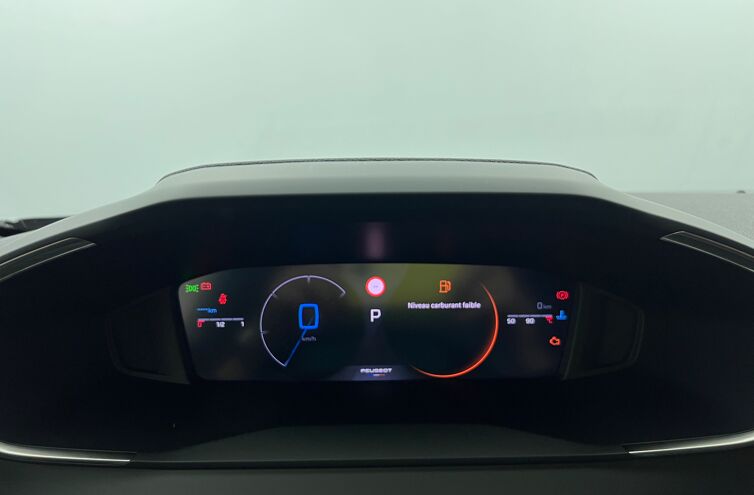 PEUGEOT 2008 SUV Hybride Essence