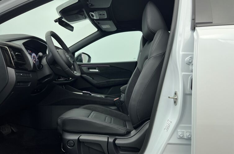 NISSAN Qashqai SUV Hybride Essence