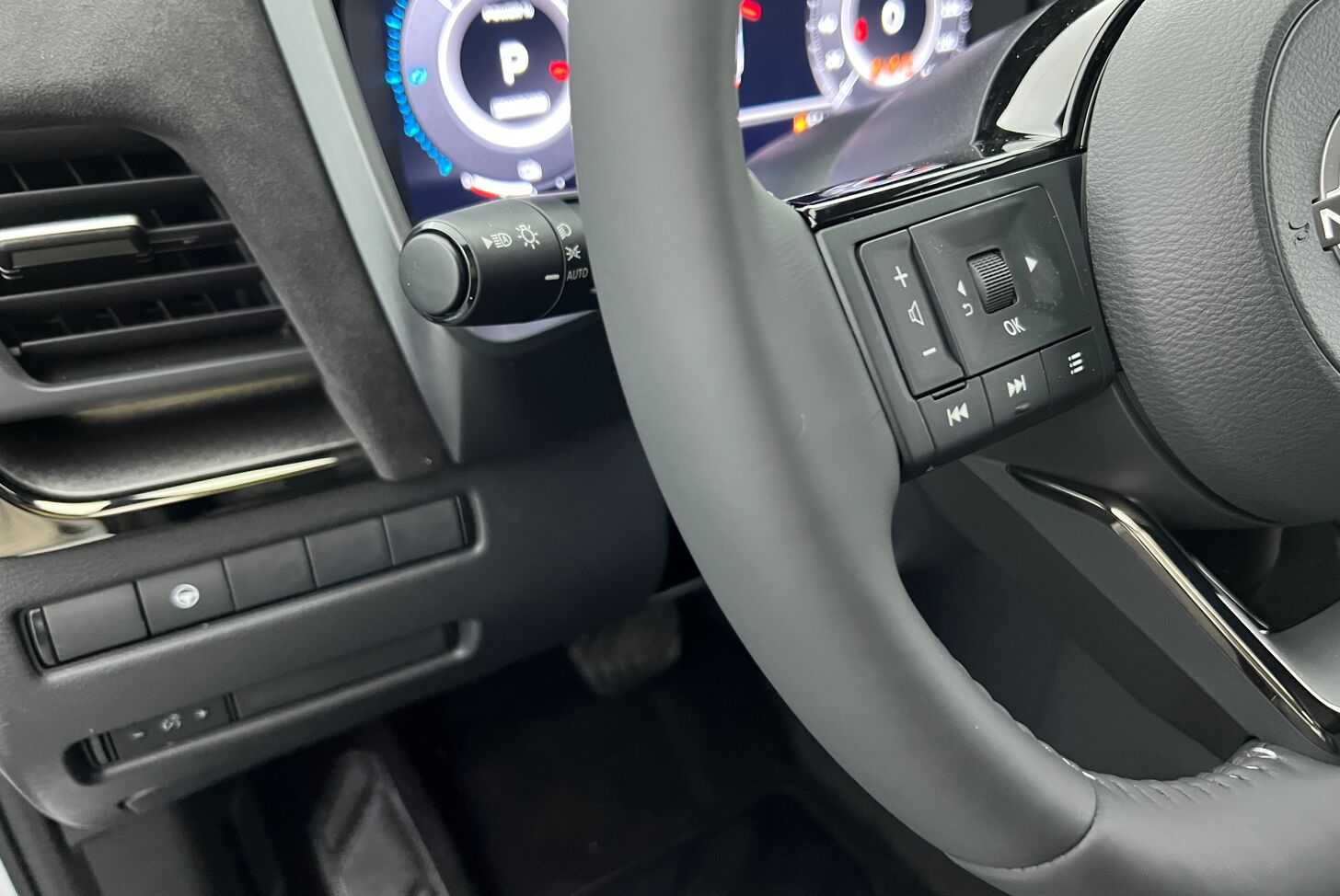 NISSAN Qashqai SUV Hybride Essence