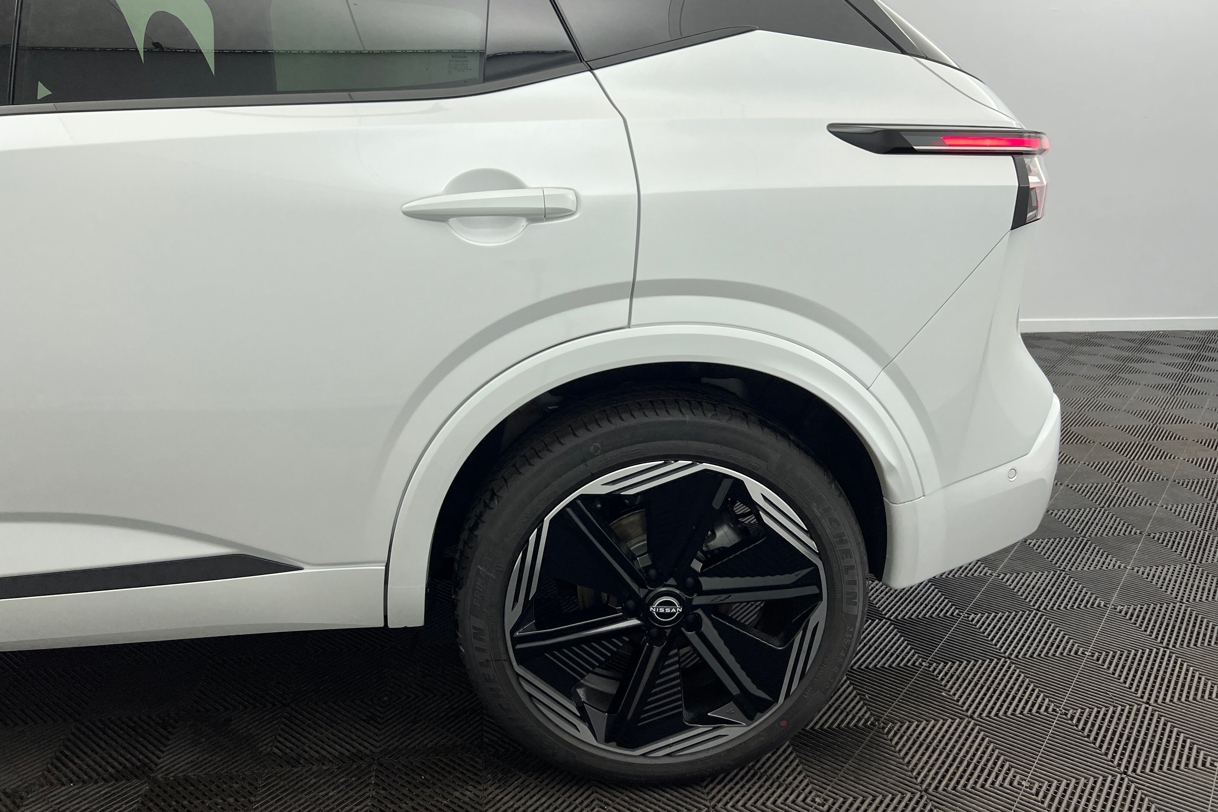 NISSAN Qashqai SUV Hybride — photo 19
